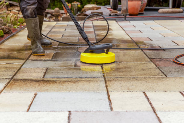 Best Sidewalk and Walkway Cleaning  in Brady, TX