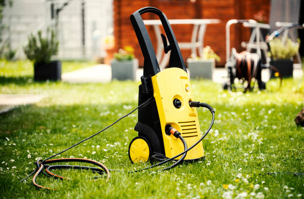 Best Driveway Pressure Washing  in Brady, TX